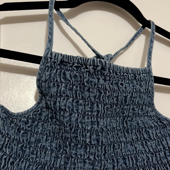 Halter top - Picture 4 of 5